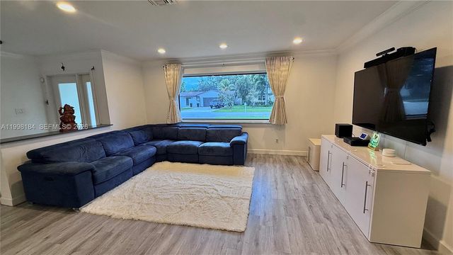 8404 SW 26th Street, Davie, FL 33324