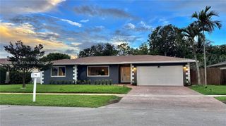 8404 SW 26th Street, Davie, FL 33324