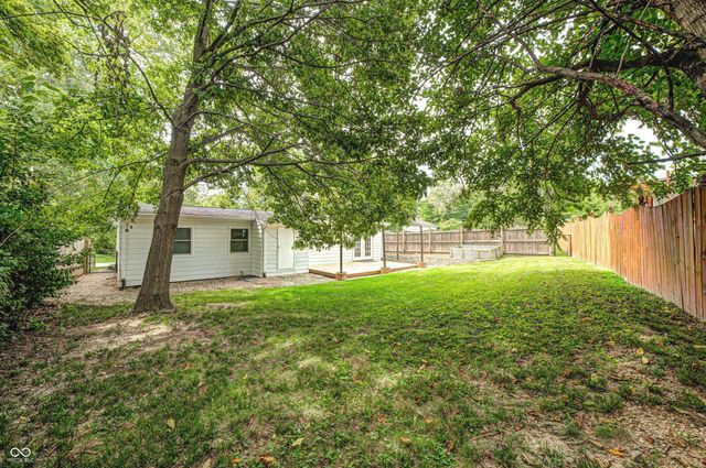 414 Sleepy Hollow Drive, Plainfield, IN 46168