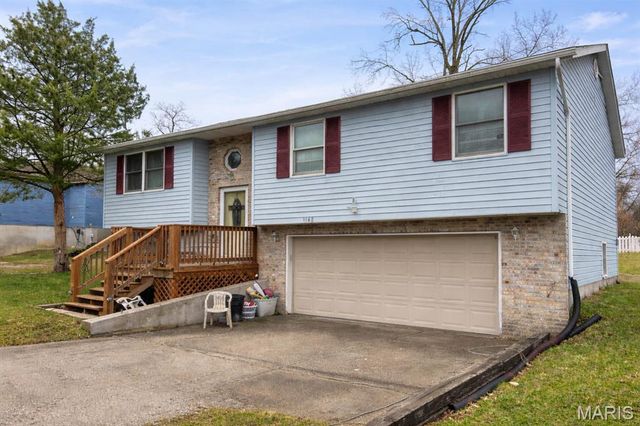 1148 Nassau Drive, Edwardsville, IL 62025