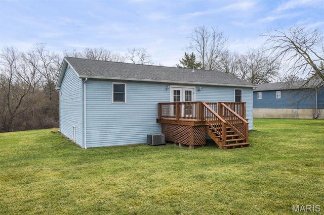 1148 Nassau Drive, Edwardsville, IL 62025