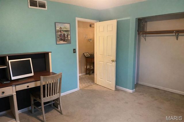 1148 Nassau Drive, Edwardsville, IL 62025