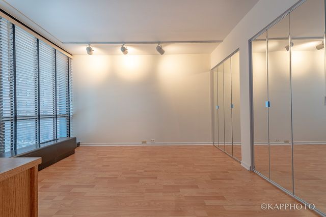 900 N Lake Shore Drive 702, Chicago, IL 60611