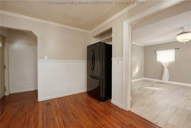 5218 Pioneer Drive, Cross Lanes, WV 25313