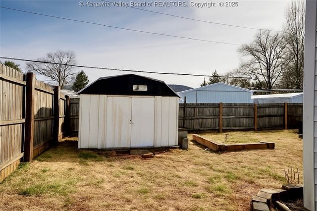 5218 Pioneer Drive, Cross Lanes, WV 25313