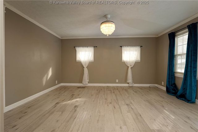 5218 Pioneer Drive, Cross Lanes, WV 25313