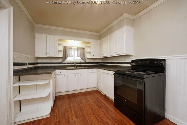 5218 Pioneer Drive, Cross Lanes, WV 25313