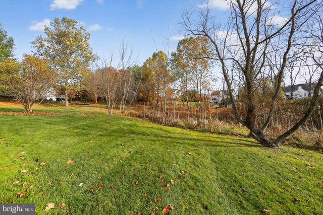 19 ANGELICA DR, Avondale, PA 19311