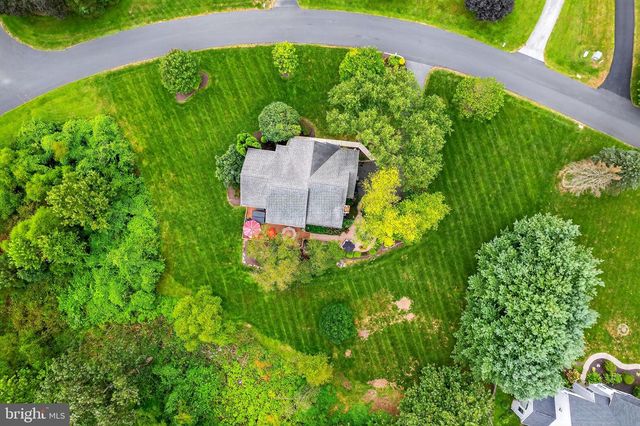 19 ANGELICA DR, Avondale, PA 19311