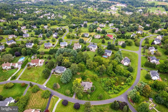 19 ANGELICA DR, Avondale, PA 19311