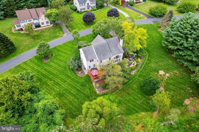 19 ANGELICA DR, Avondale, PA 19311