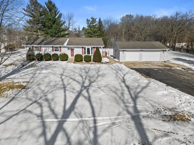 W326S8064 County Road Ee, Mukwonago, WI 53149