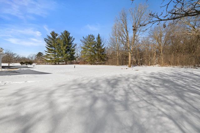 W326S8064 County Road Ee, Mukwonago, WI 53149