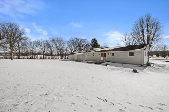 W326S8064 County Road Ee, Mukwonago, WI 53149