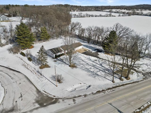 W326S8064 County Road Ee, Mukwonago, WI 53149