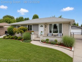 18489 Matthew Drive, Clinton Charter Township, MI 48035