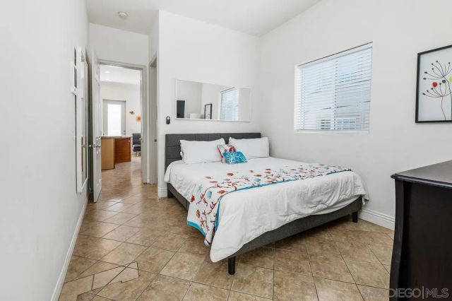 714-16 York Ct, San Diego, CA 92109