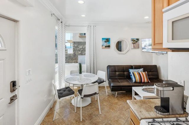 714-16 York Ct, San Diego, CA 92109