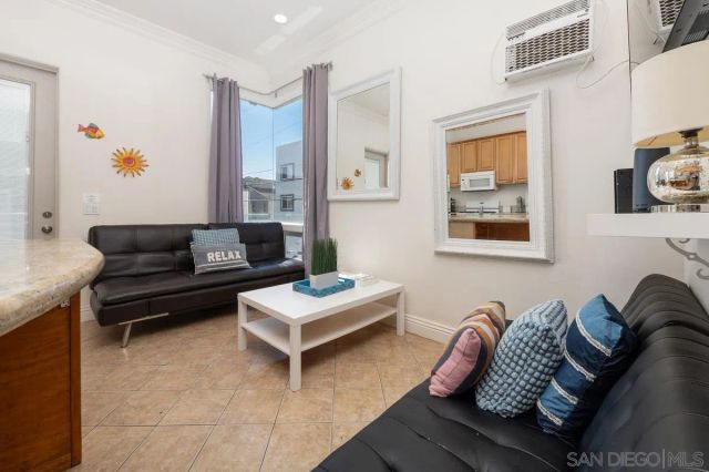 714-16 York Ct, San Diego, CA 92109