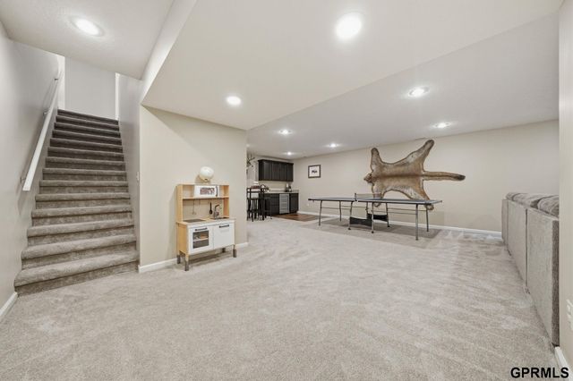 1211 Autumn Road, Hickman, NE 68372