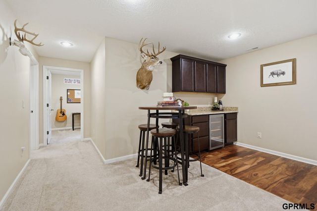 1211 Autumn Road, Hickman, NE 68372