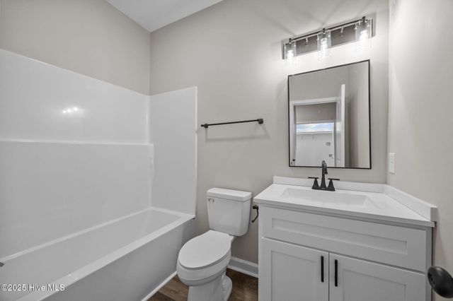 402 W Moore Street, Greenville, NC 27834