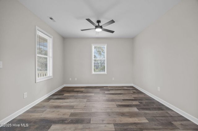 402 W Moore Street, Greenville, NC 27834