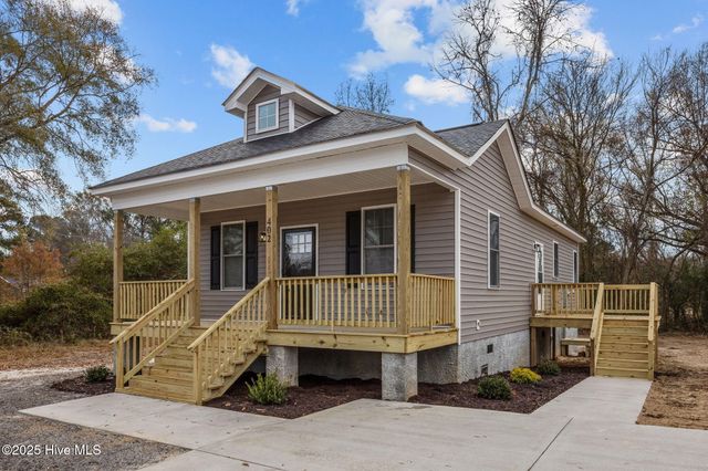 402 W Moore Street, Greenville, NC 27834