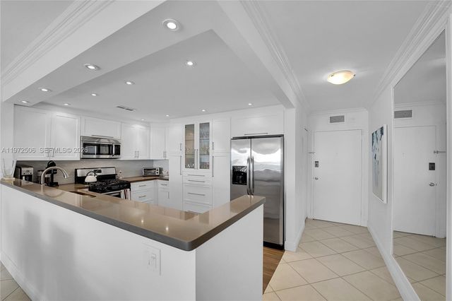 3140 S Ocean Dr 604, Hallandale Beach, FL 33009