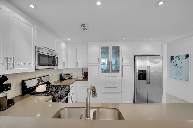 3140 S Ocean Dr 604, Hallandale Beach, FL 33009