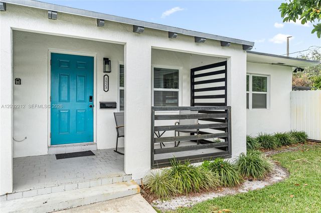 1523 NE 118th Ter 2, Miami, FL 33161