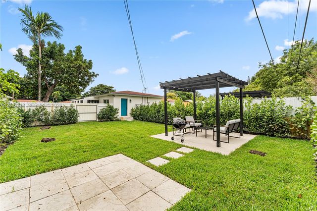 1523 NE 118th Ter 2, Miami, FL 33161