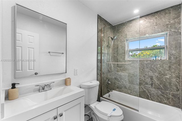 1523 NE 118th Ter 2, Miami, FL 33161