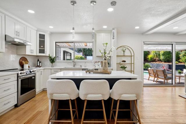 1683 Escalante Way, Burlingame, CA 94010