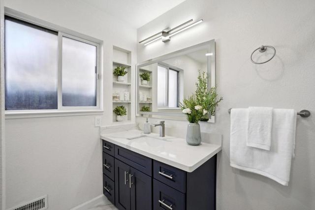 1683 Escalante Way, Burlingame, CA 94010