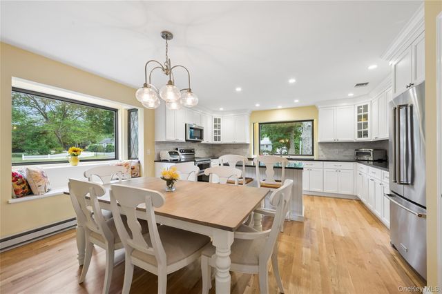 37 Fanning Avenue, Hampton Bays, NY 11946