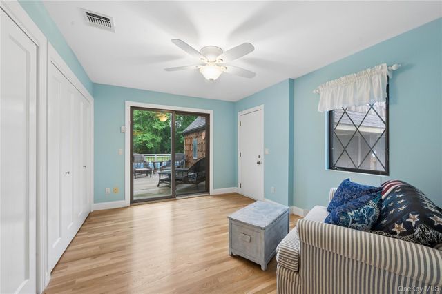 37 Fanning Avenue, Hampton Bays, NY 11946