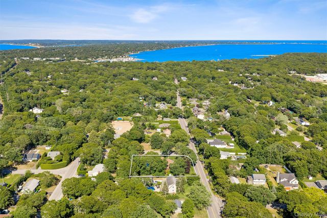 37 Fanning Avenue, Hampton Bays, NY 11946