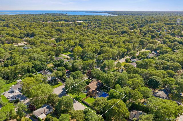 37 Fanning Avenue, Hampton Bays, NY 11946