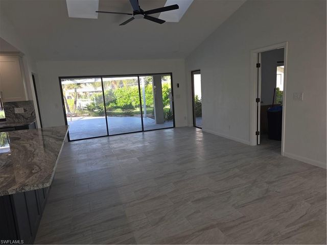 1922 SE 26th TER, Cape Coral, FL 33904