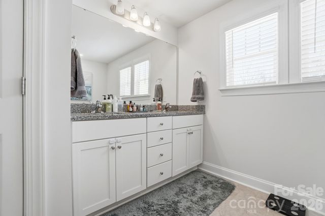 10302 Old Carolina Drive, Charlotte, NC 28214