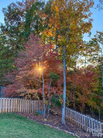 10302 Old Carolina Drive, Charlotte, NC 28214