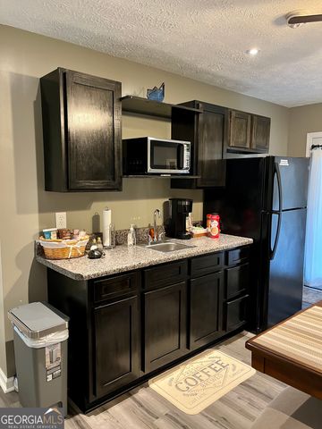 122 E Knight Road, Mcdonough, GA 30252