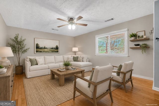 122 E Knight Road, Mcdonough, GA 30252