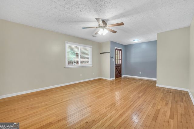 122 E Knight Road, Mcdonough, GA 30252