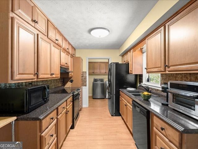 2117 Hartridge Drive, Snellville, GA 30078
