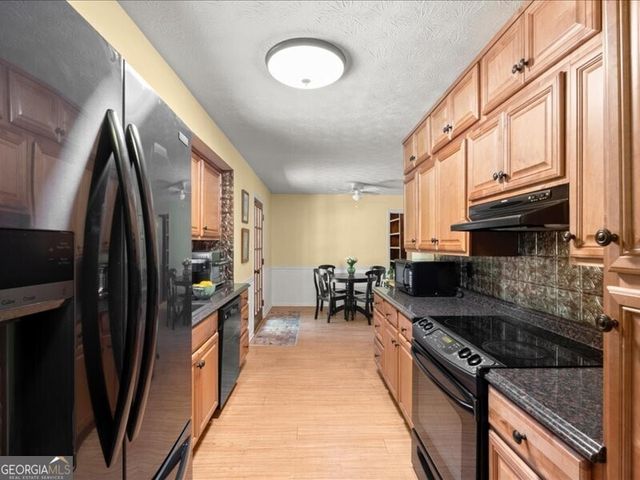 2117 Hartridge Drive, Snellville, GA 30078