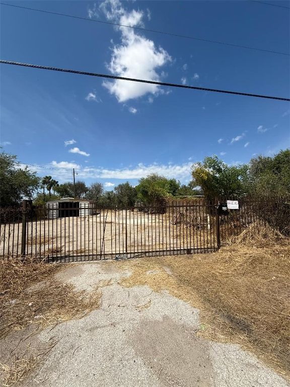 6338 Old Brownsville Road, Corpus Christi, TX 78417 — exterior