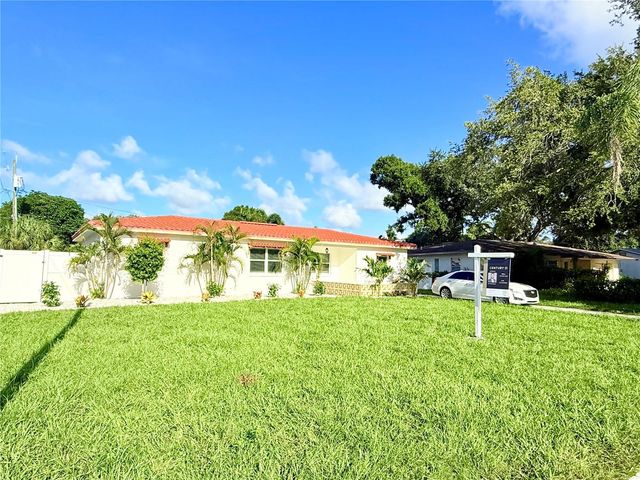 1500 77TH STREET N, St Petersburg, FL 33710