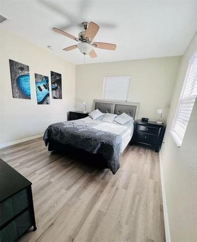 1500 77TH STREET N, St Petersburg, FL 33710